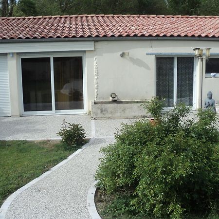 Maison A La Campagne Villedoux Exterior foto